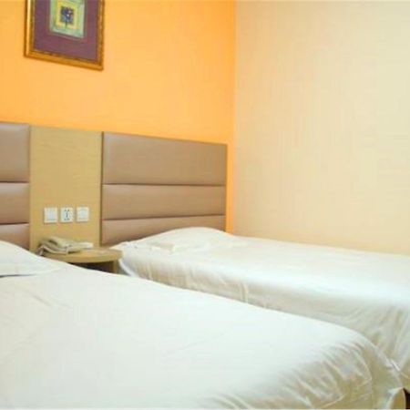 Greentree Inn Shandong Qingdao Railway Station Zhanqiao Yacht Wharf Express Exteriör bild