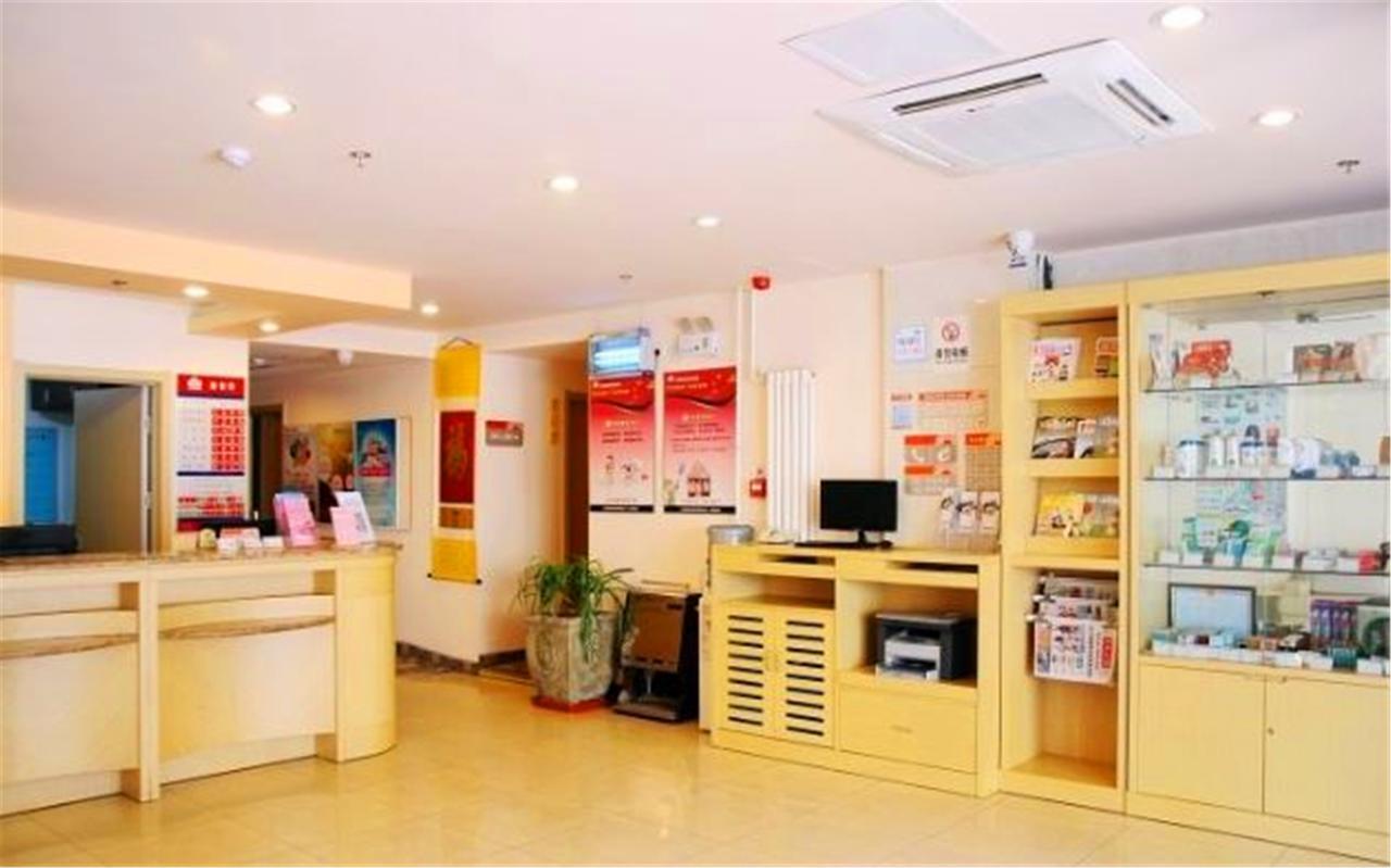 Greentree Inn Shandong Qingdao Railway Station Zhanqiao Yacht Wharf Express Exteriör bild