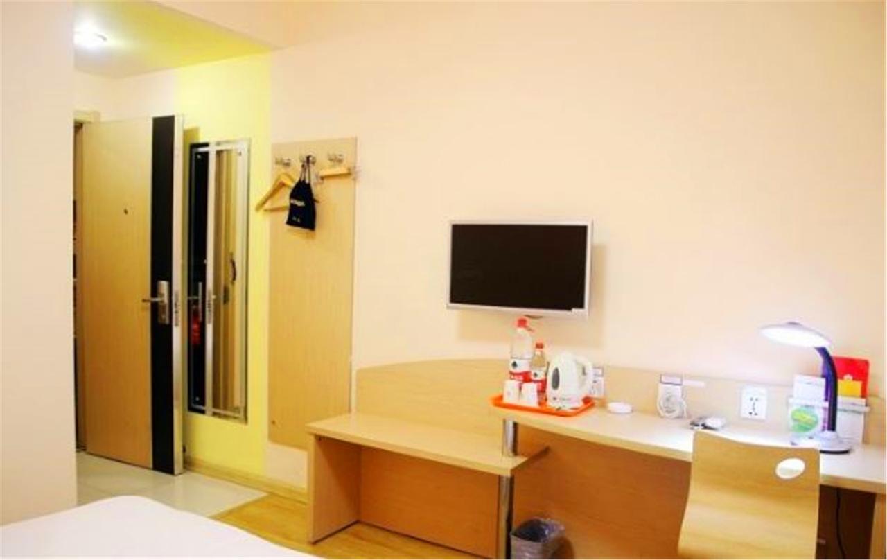 Greentree Inn Shandong Qingdao Railway Station Zhanqiao Yacht Wharf Express Exteriör bild